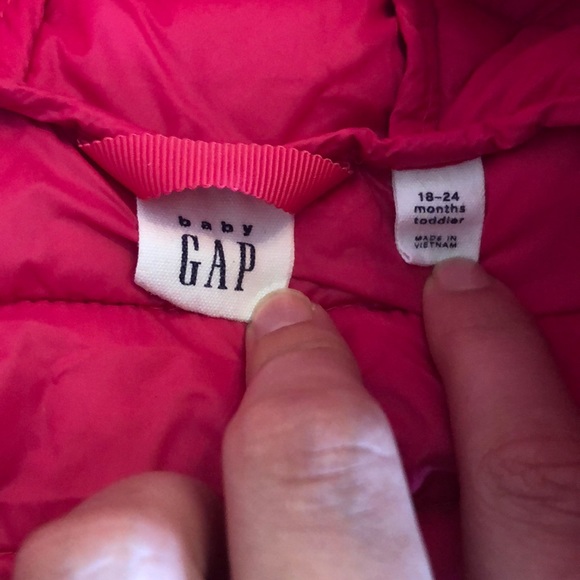 💓 Hot Pink Puffer Jacket - Baby GAP (18-24 mo.) - Picture 5 of 8